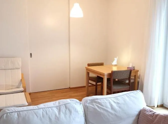 Apartamento Gemuetliches In Geraeumiger Gemeinschaftswohnung