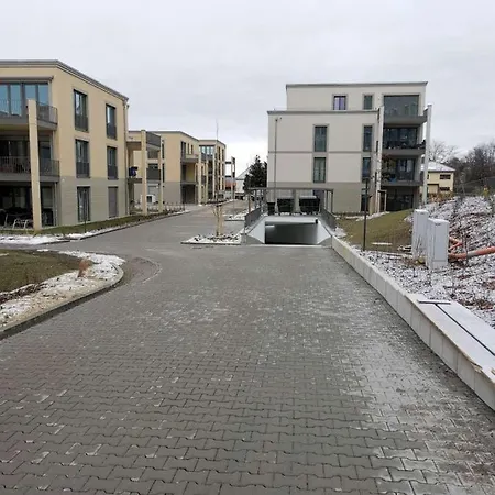 Gemuetliches In Geraeumiger Gemeinschaftswohnung ドレスデン