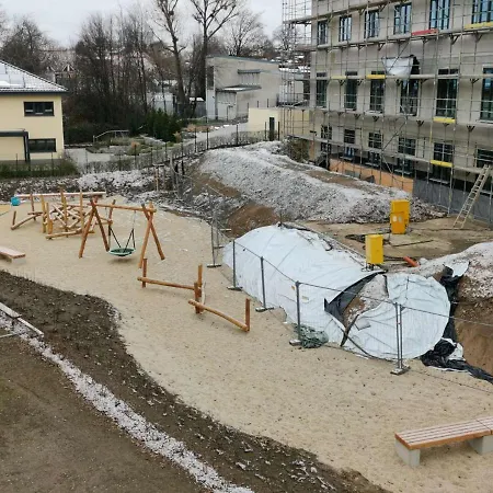 Gemuetliches In Geraeumiger Gemeinschaftswohnung Διαμέρισμα