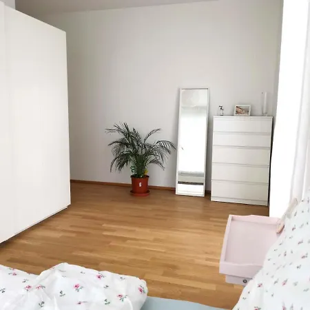 Lejlighed Gemuetliches In Geraeumiger Gemeinschaftswohnung Dresden