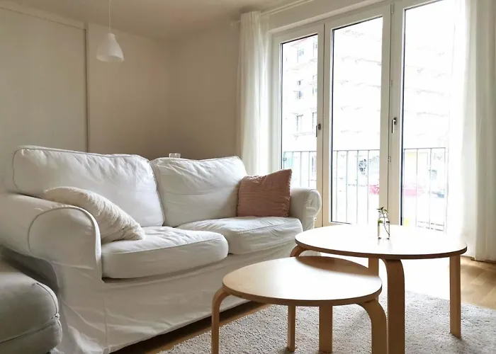 Gemuetliches In Geraeumiger Gemeinschaftswohnung 公寓 *