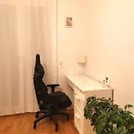 Gemuetliches In Geraeumiger Gemeinschaftswohnung Drážďany